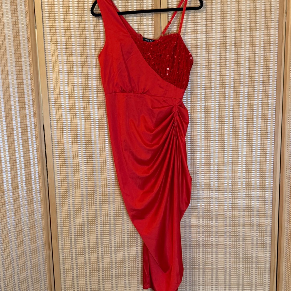 ChicMe Red Sequin One Shoulder Ruched Asymmetrical Midi Dress Womens M Cocktail